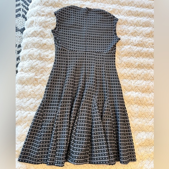 Taylor Nordstrom Black and Gray Cocktail Dress Women’s Size 8 - Picture 3 of 16